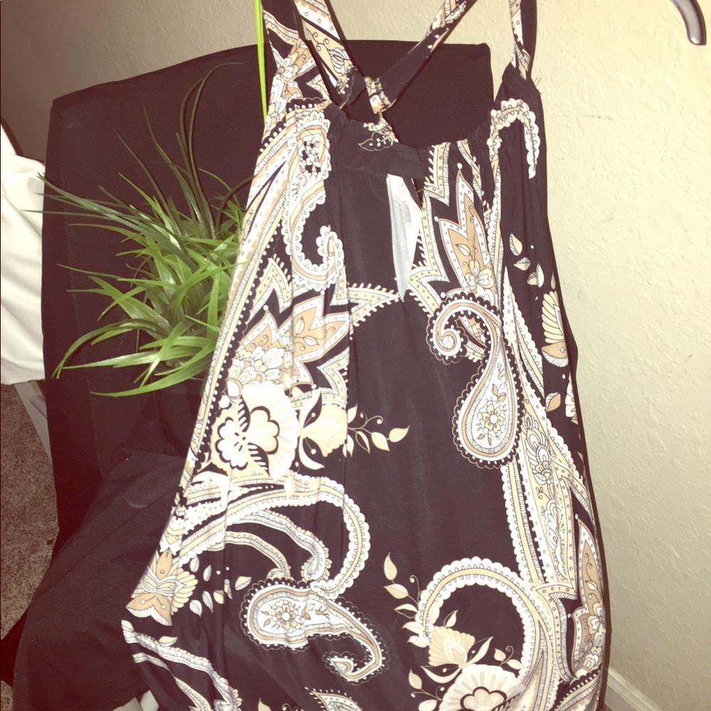 Women’s sleeveless blouse